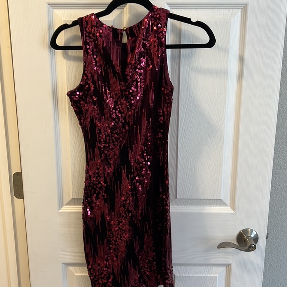 Emerald Sundae Sequins Dress - Picture 3 of 4